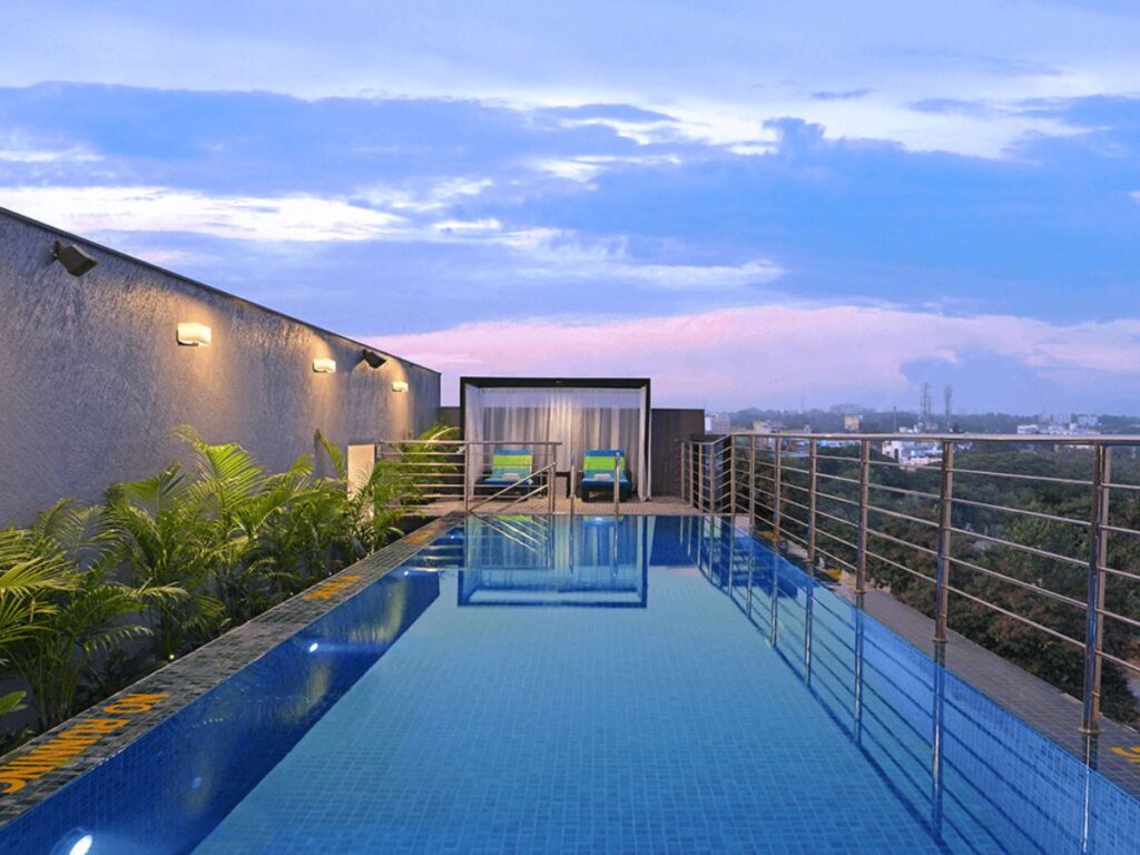 0dd70be40df9fec0e799170eec1281da-1686981591084-Fortune Park Sishmo Bhubaneswar Swimming Pool