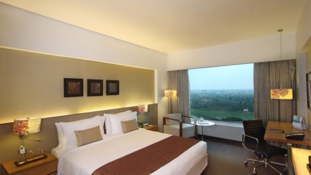 61ef9aab4e3991d3d8540789122b5cd0-1689689011347-Fortune Select SG Highway Ahmedabad Premium Room