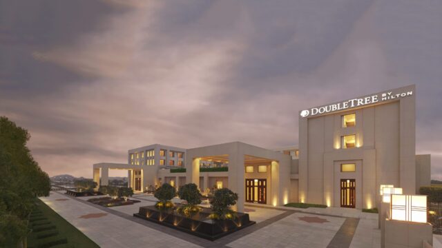 Doubletree-by-Hilton-Agra-scaled
