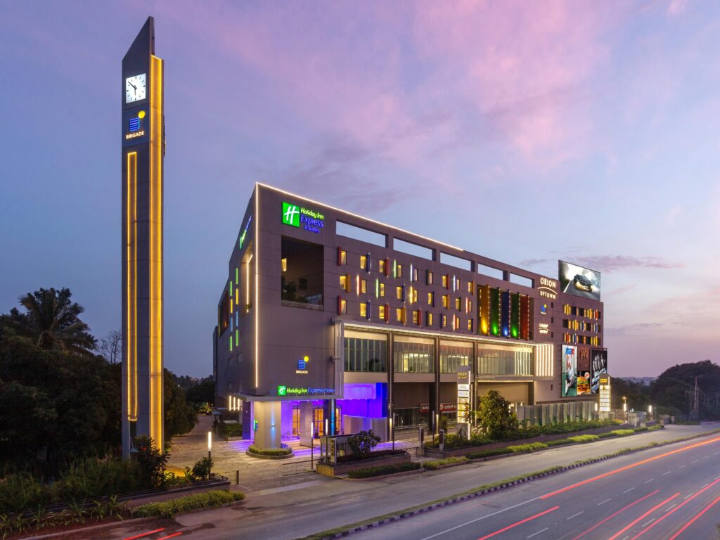 holiday-inn-express-and-suites-bengaluru-6652888839-4×3