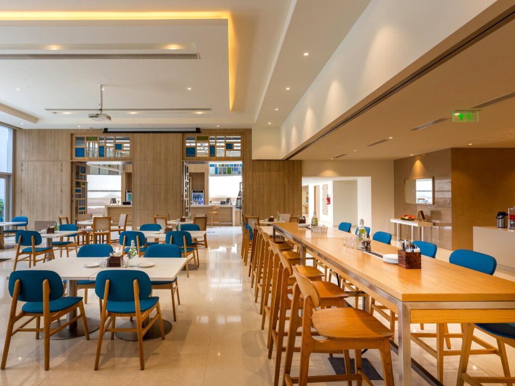 holiday-inn-express-and-suites-bengaluru-6704038201-4×3