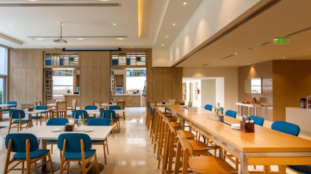 holiday-inn-express-and-suites-bengaluru-6704038201-4×3